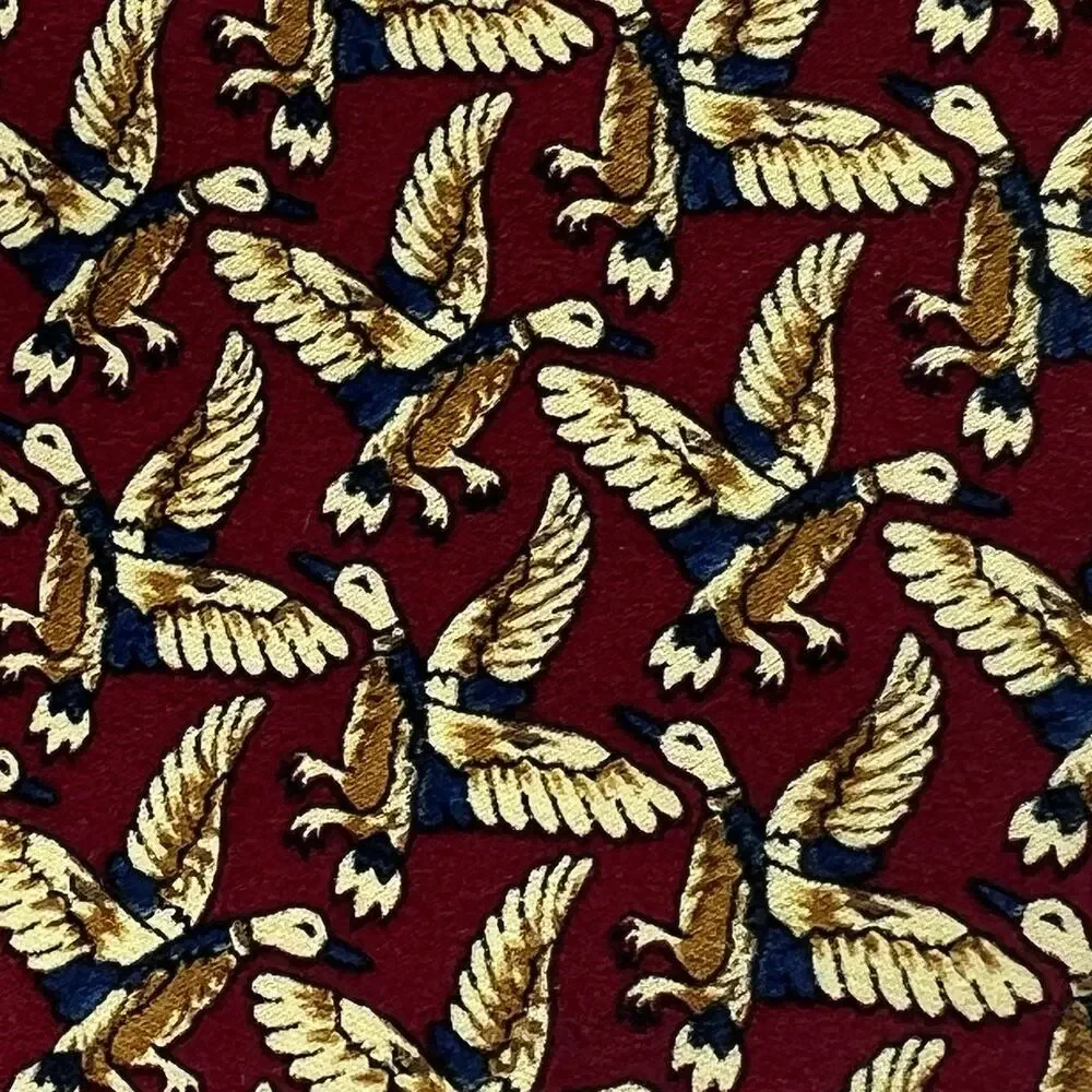 Mens Sinsabang Neck Tie Korea 100% Silk Flying Duck Pattern Red Gold 3.5